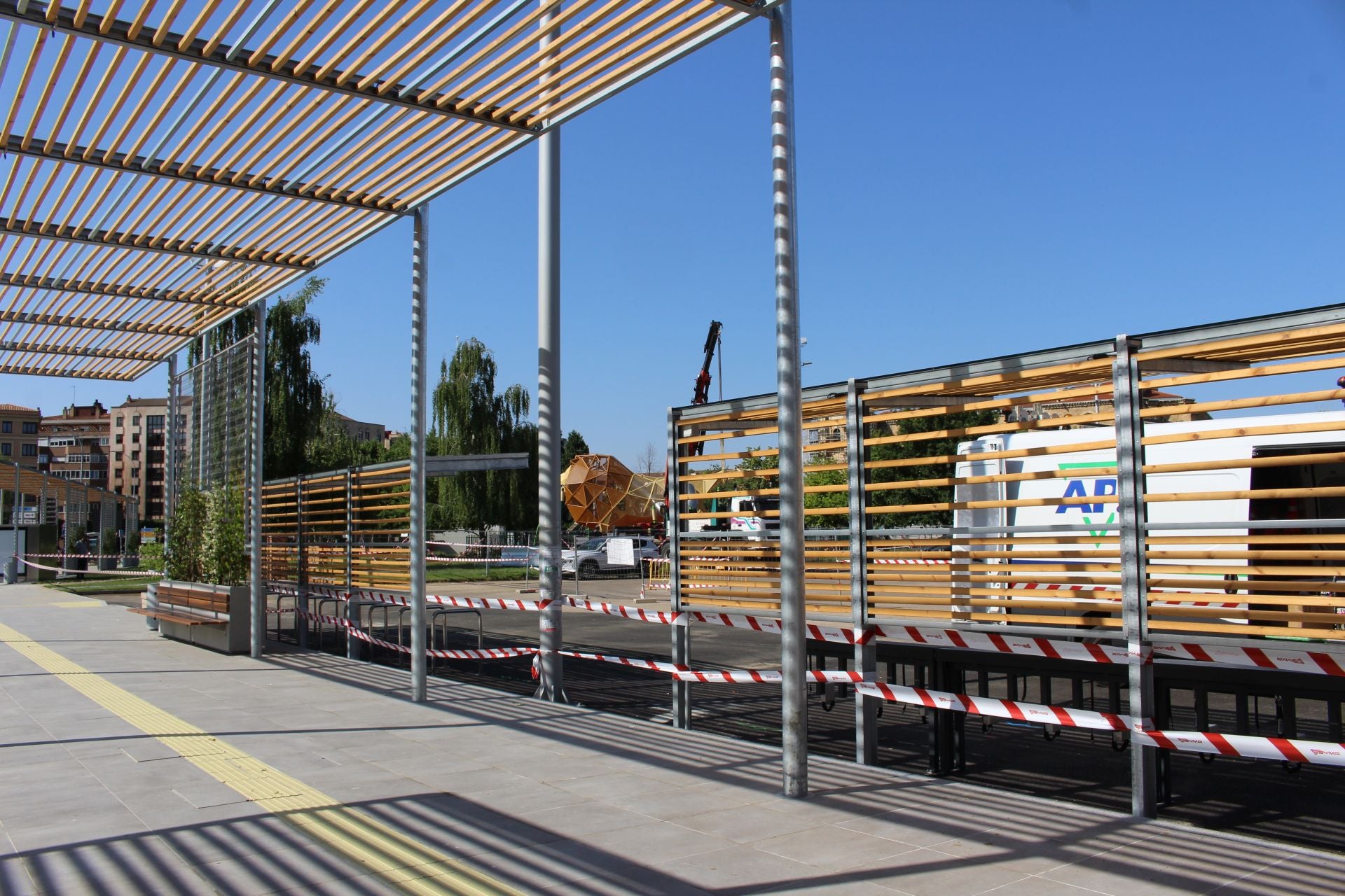 La nueva pérgola bioclimática en Pendones Leoneses