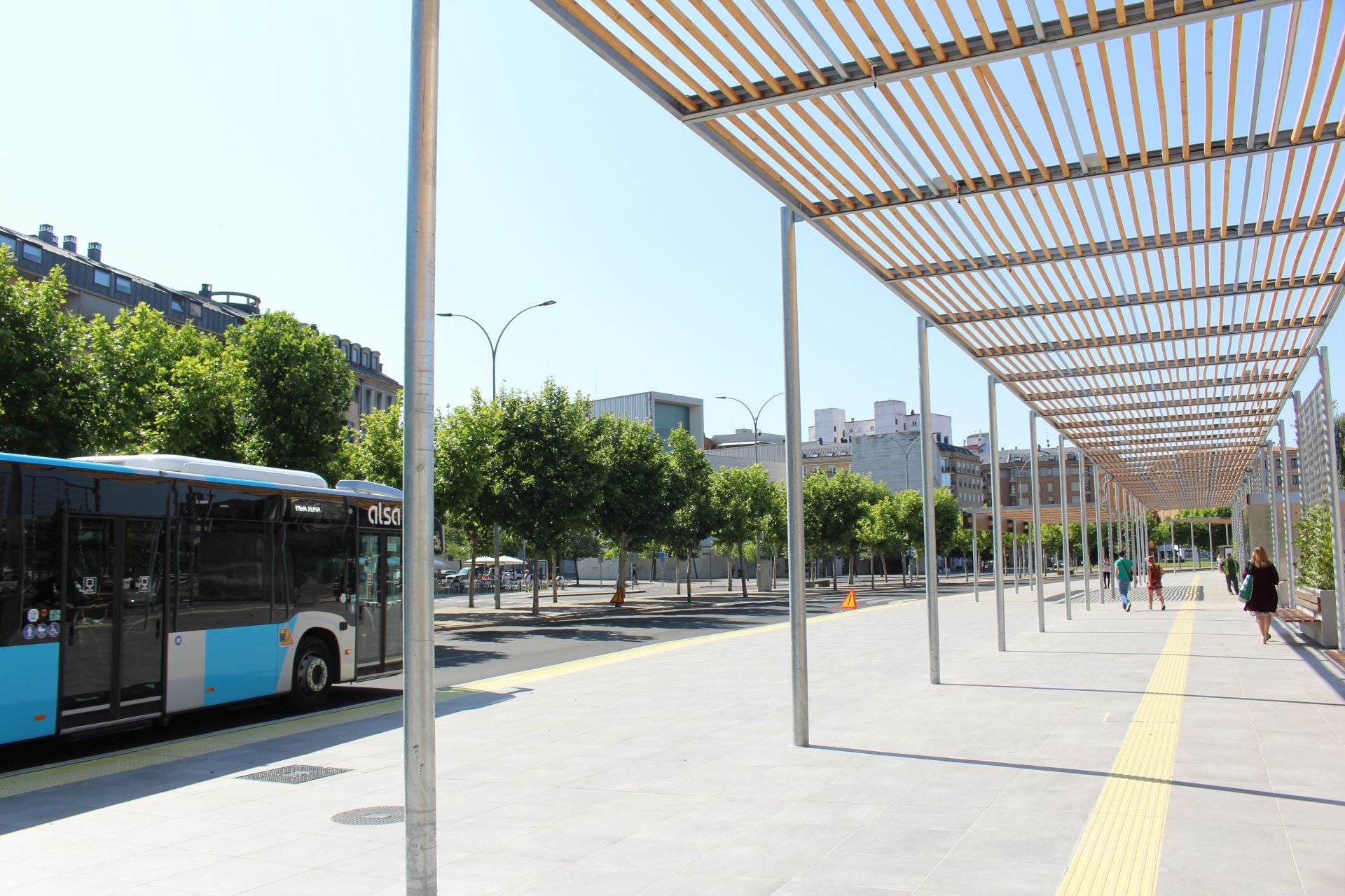 La nueva pérgola bioclimática en Pendones Leoneses