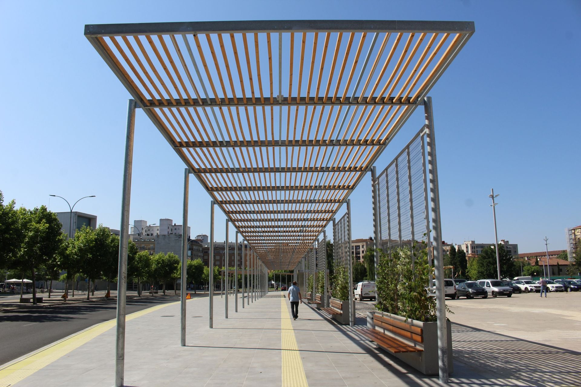 La nueva pérgola bioclimática en Pendones Leoneses