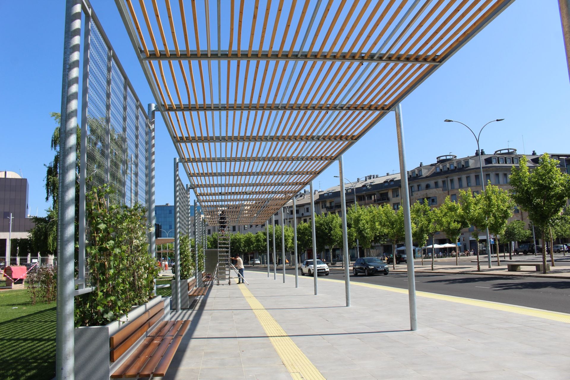 La nueva pérgola bioclimática en Pendones Leoneses