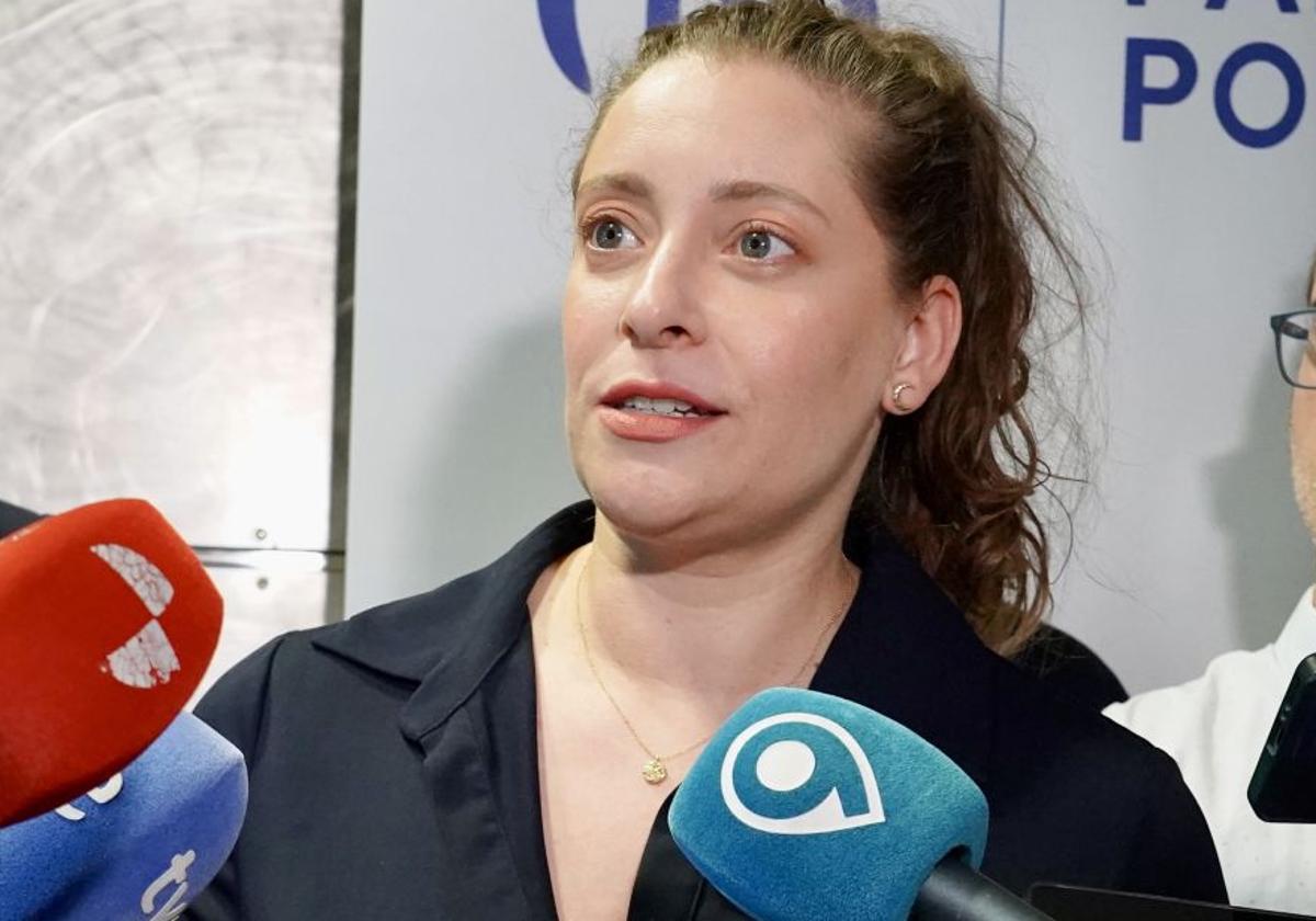 Ester Muñoz: «La tesis de 'somos unos chorizos pero al menos no gobierna la derecha' es una vergüenza»