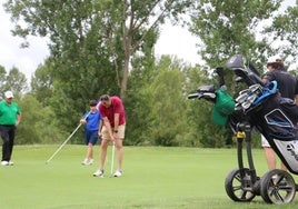 Imagen de la celerbración del IV Torneo de Golf de Leonoticias