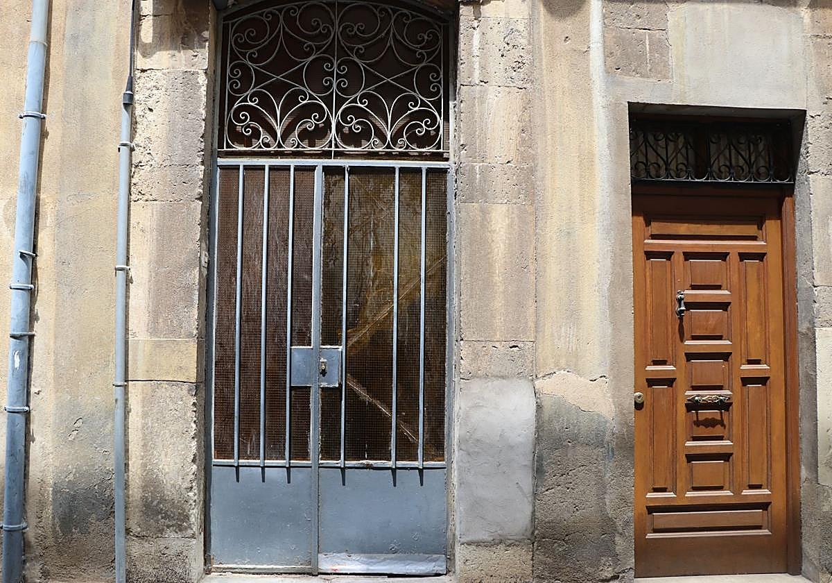 Dos portales en la calle que buscamos esta semana.