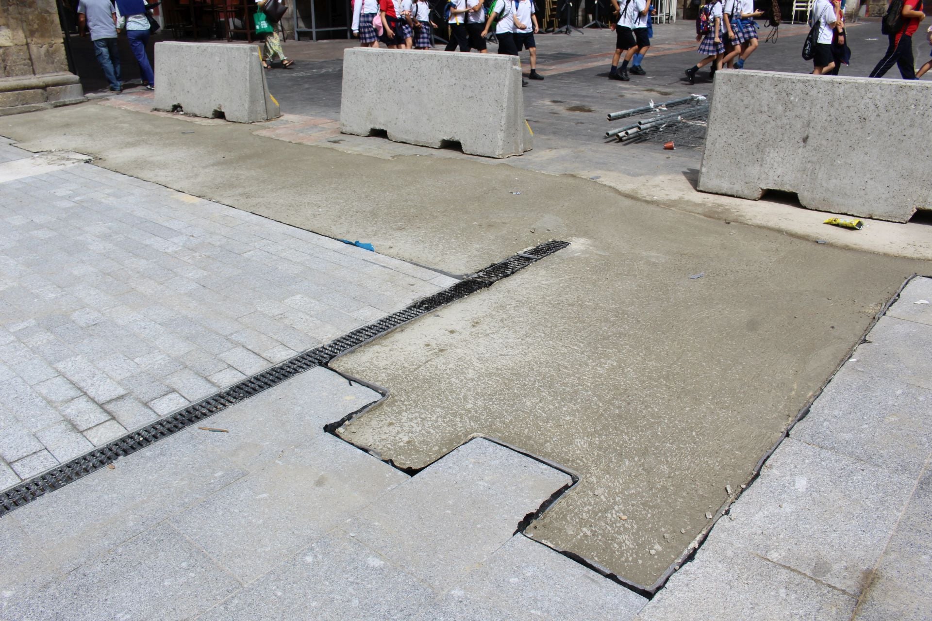 Así está la plaza Mayor de León antes de fiestas