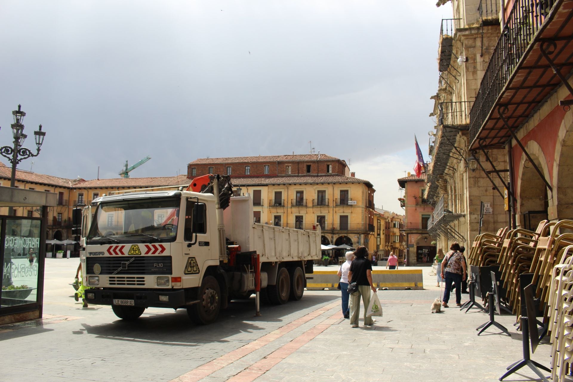 Así está la plaza Mayor de León antes de fiestas