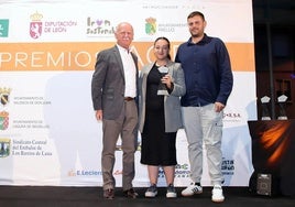 Entrega de uno de los galardones de los Premios Agro celebrados en 2024