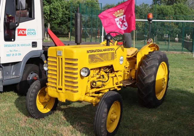 Los siete amigos tractoristas son apasionados del mundo del motor.