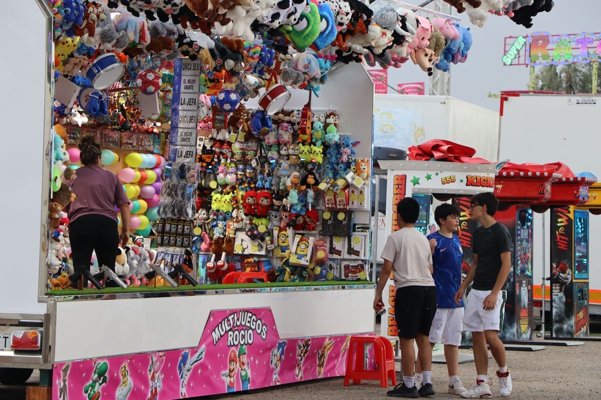 Las imágenes del primer día de las Fiestas de San Juan y San Pedro 2025