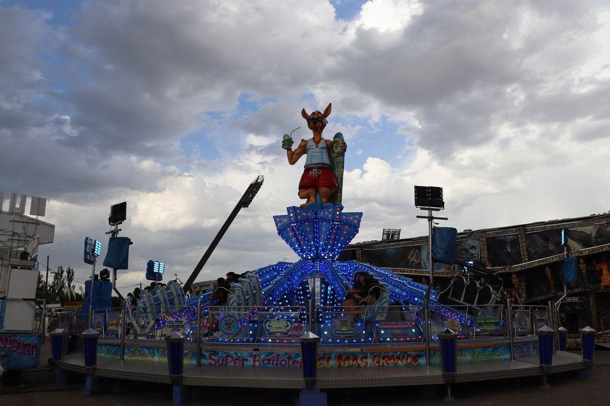 Las imágenes del primer día de las Fiestas de San Juan y San Pedro 2025