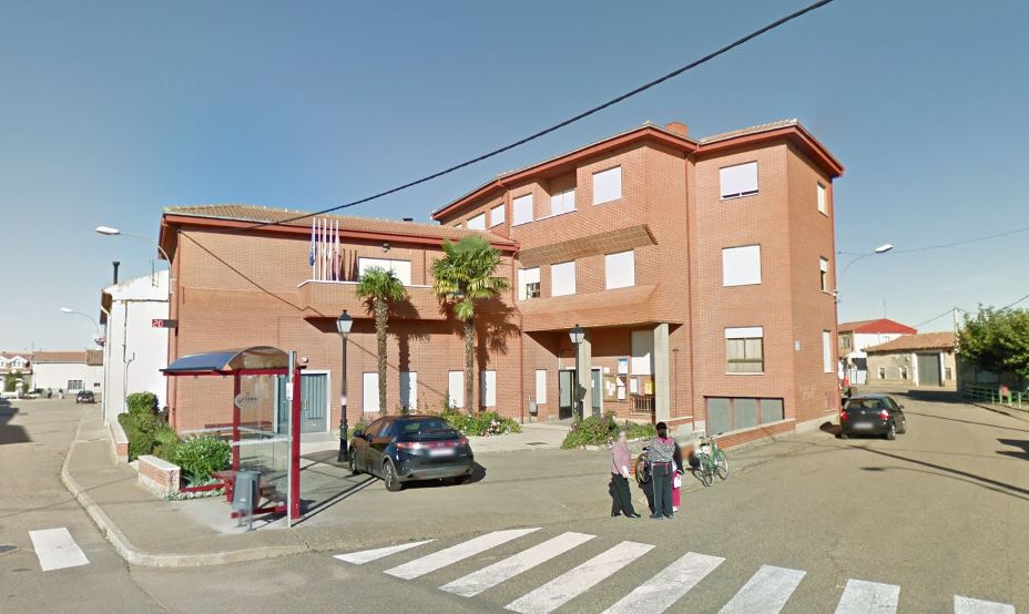 Ayuntamiento de Valdefuentes del Páramo.