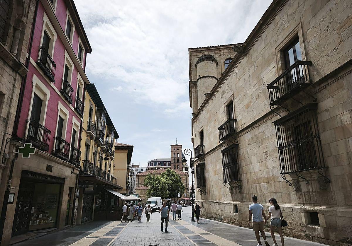 Imagen de la calle Ancha en León.