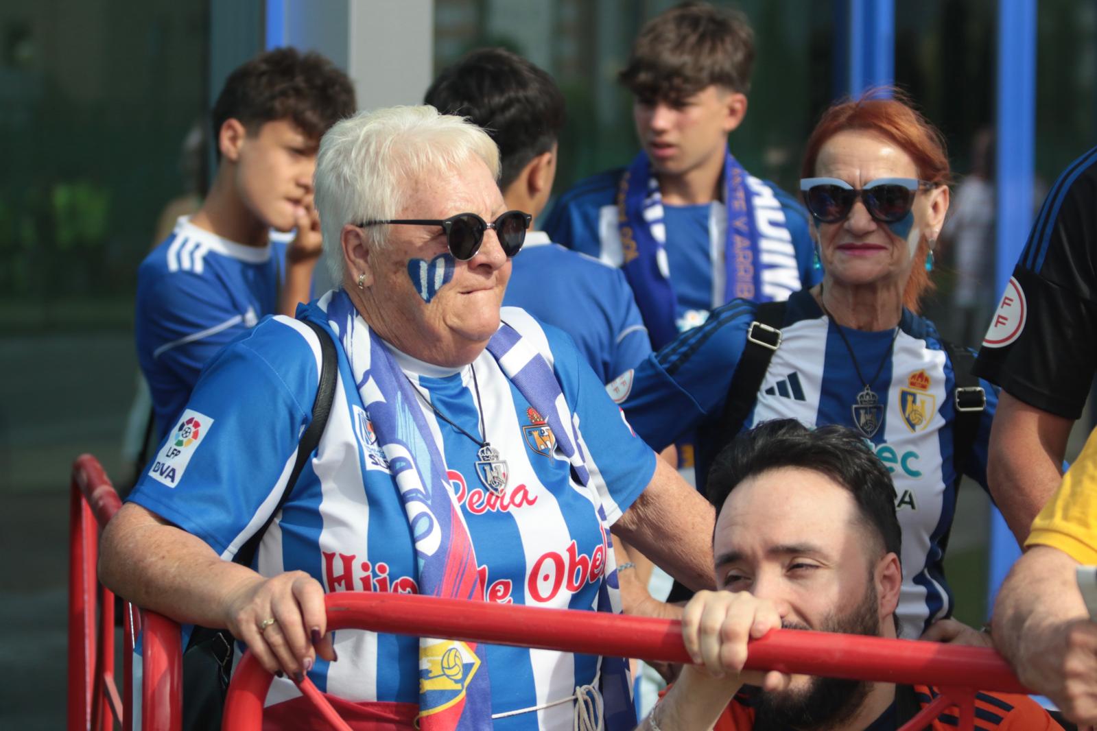Las imágenes del recibimiento a la Deportiva en El Toralín