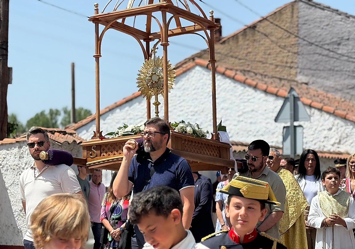 Procesión en las fiestas del Corpus Christi de San Andrés del Rabanedo