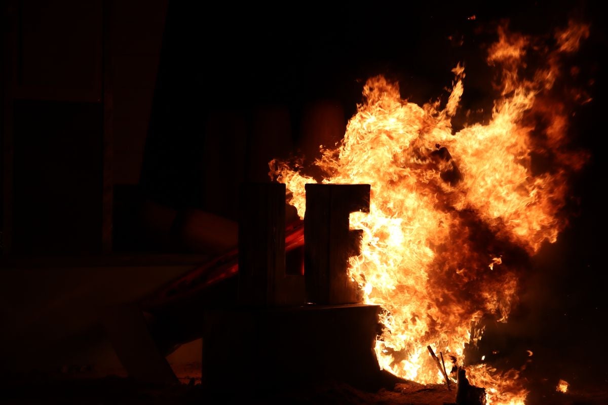 Las mejores imágenes de la hoguera de San Juan en León