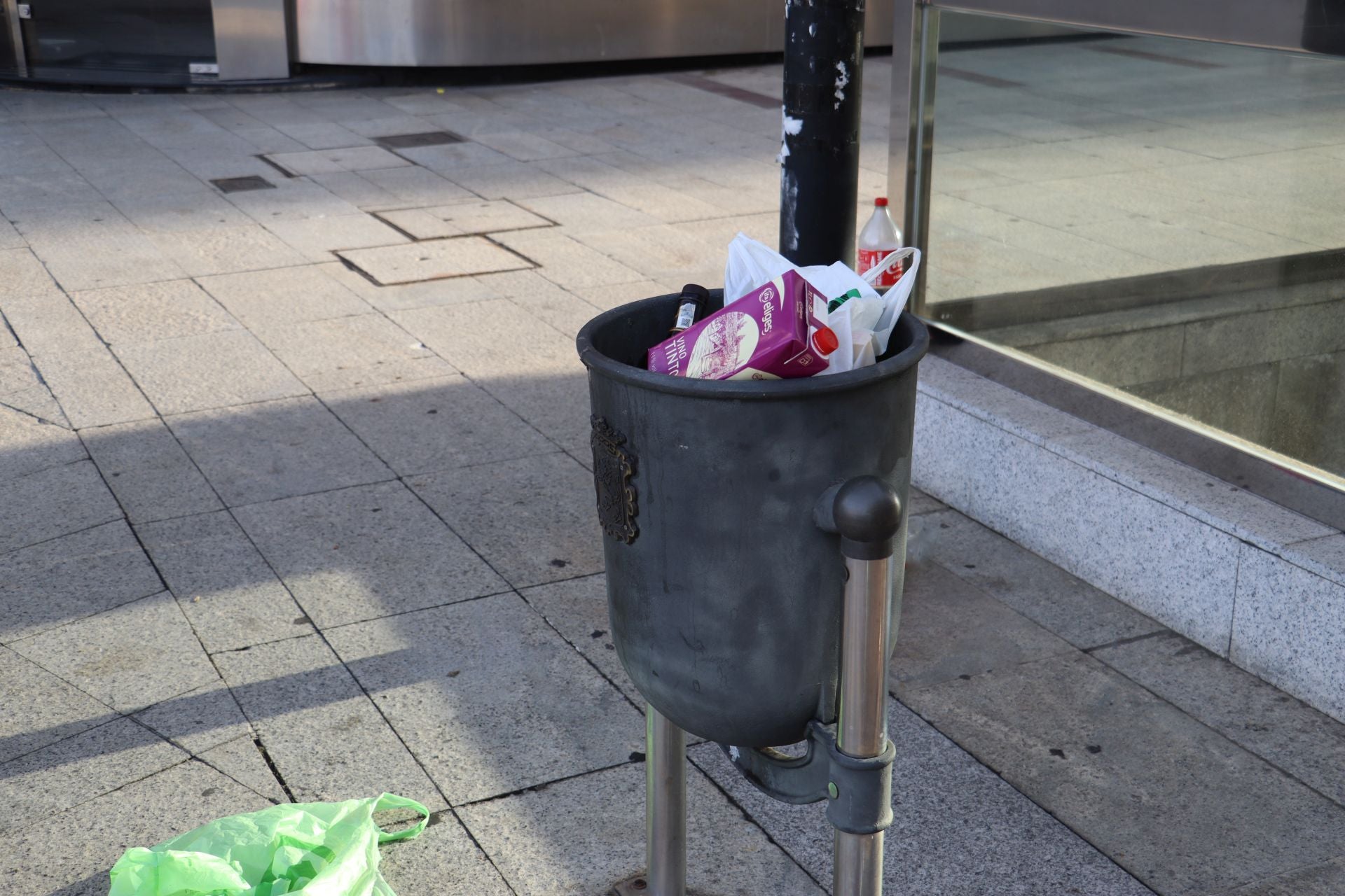 Las imágenes de la resaca de la noche de San Juan