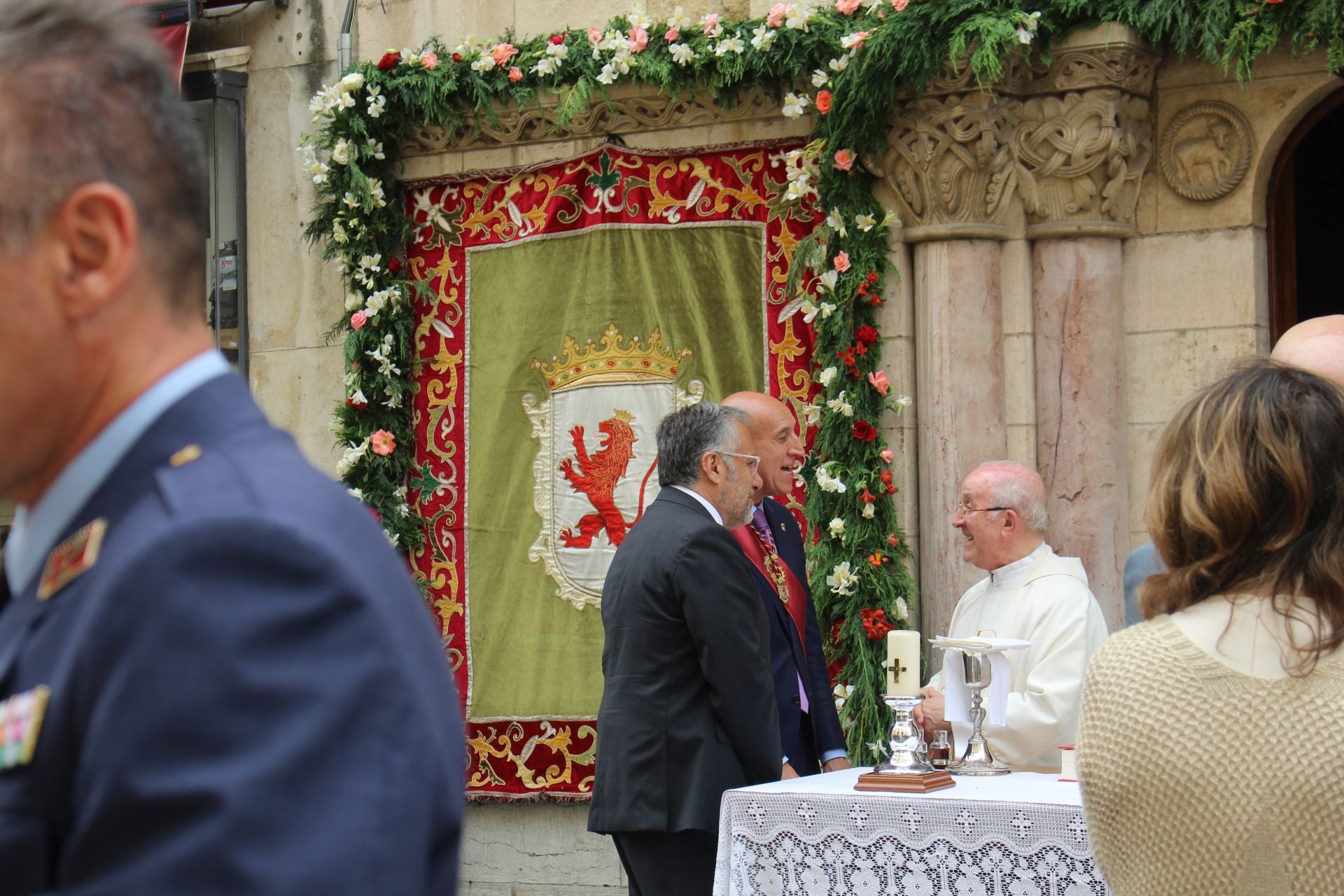 Las imágenes de la misa de San Juan de León