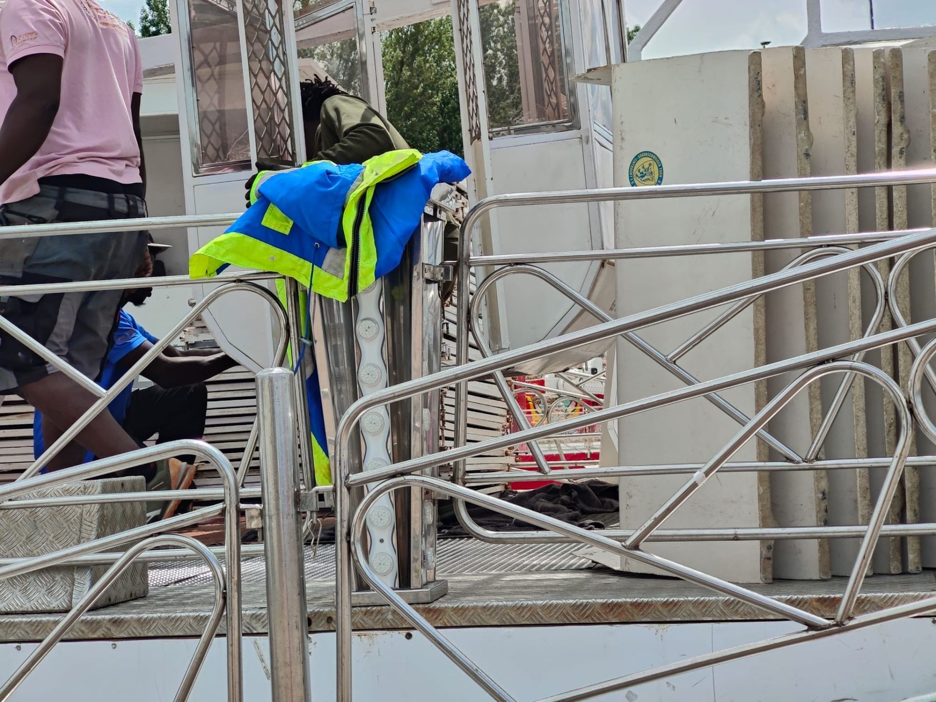 Las imágenes de la noria del Real de la Feria de León, tras la tormenta