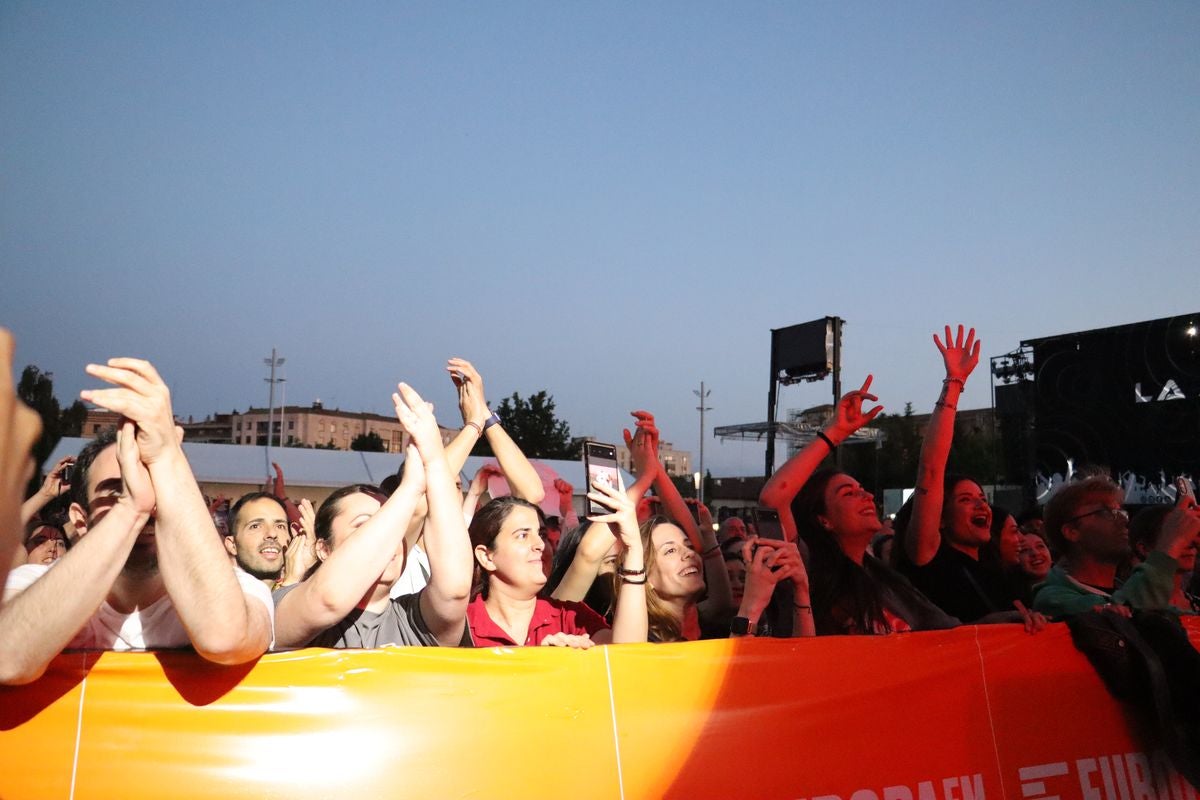 Las imágenes que capturan la magia del concierto de Leire en León