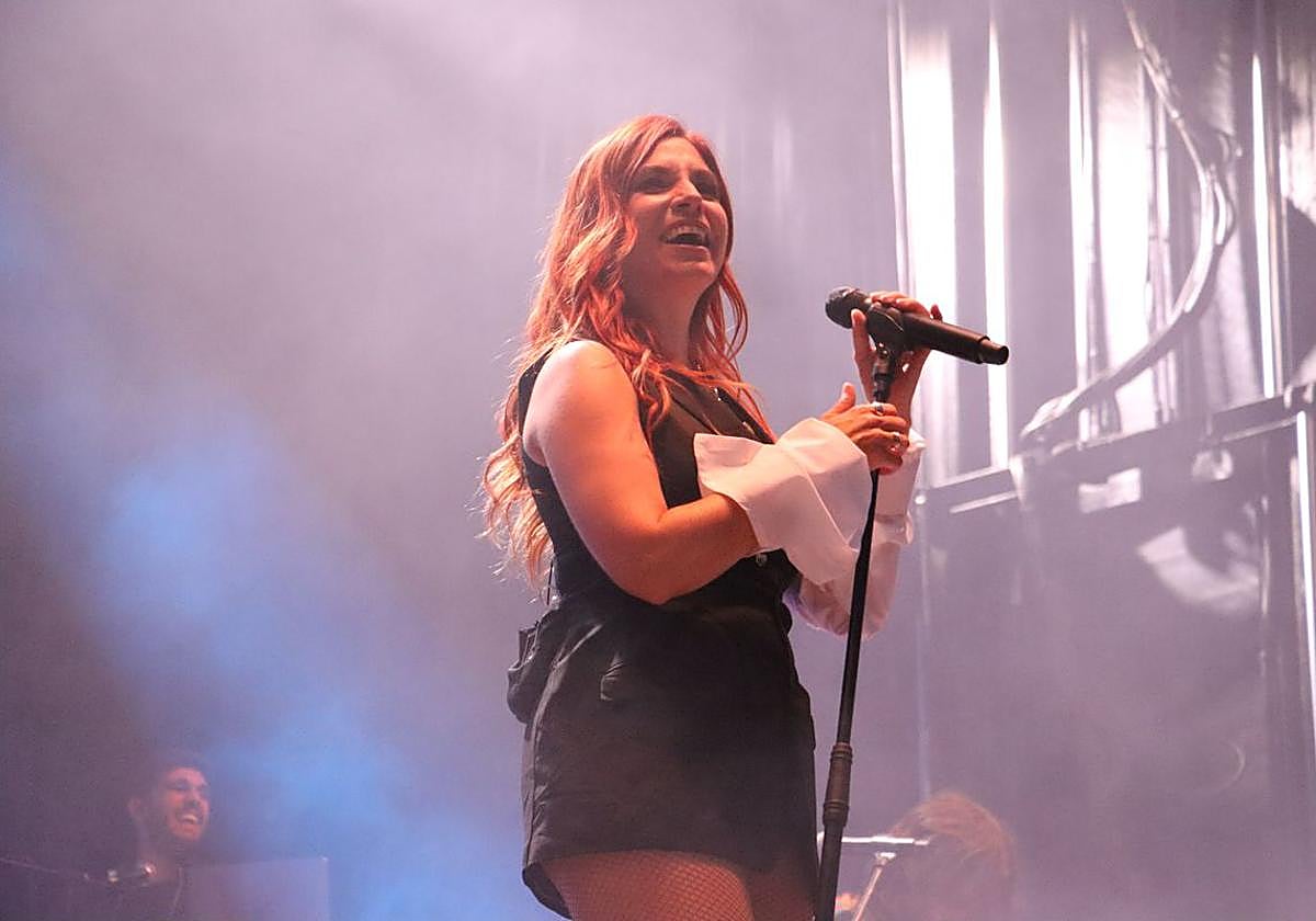 Leire Martínez durante su concierto en León.