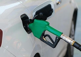 ¿Dónde sale más barato llenar el depósito en León?