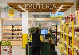 Imagen de archivo del interior de un supermercado Alimerka.