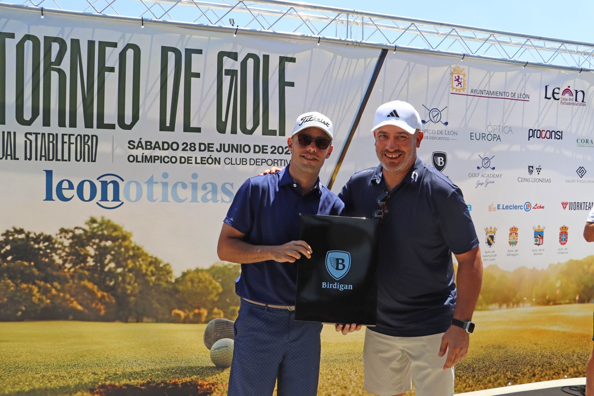 V Torneo de Golf de Leonoticias
