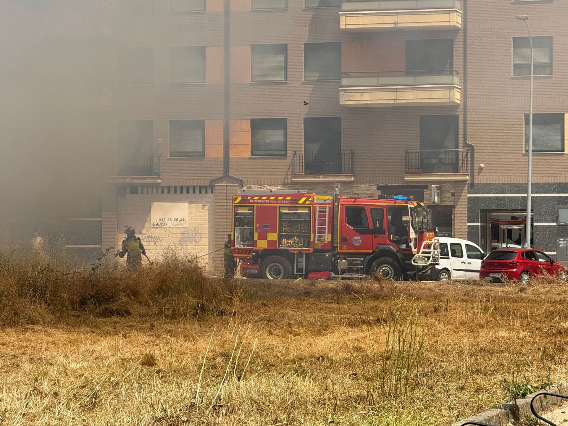 Incendio de un solar en La Palomera