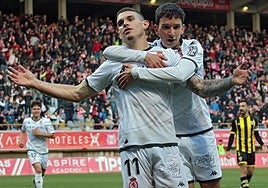 Samanes celebra un gol con la Cultural.