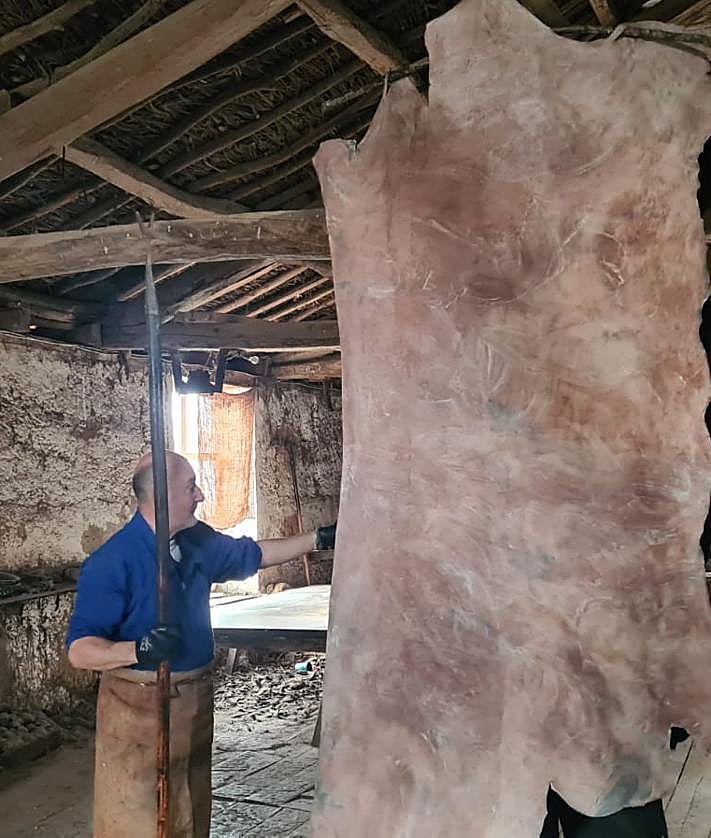 Imagen secundaria 2 - Genaro y el ocaso del cuero en León: «Tengo mis límites y la economía no da»