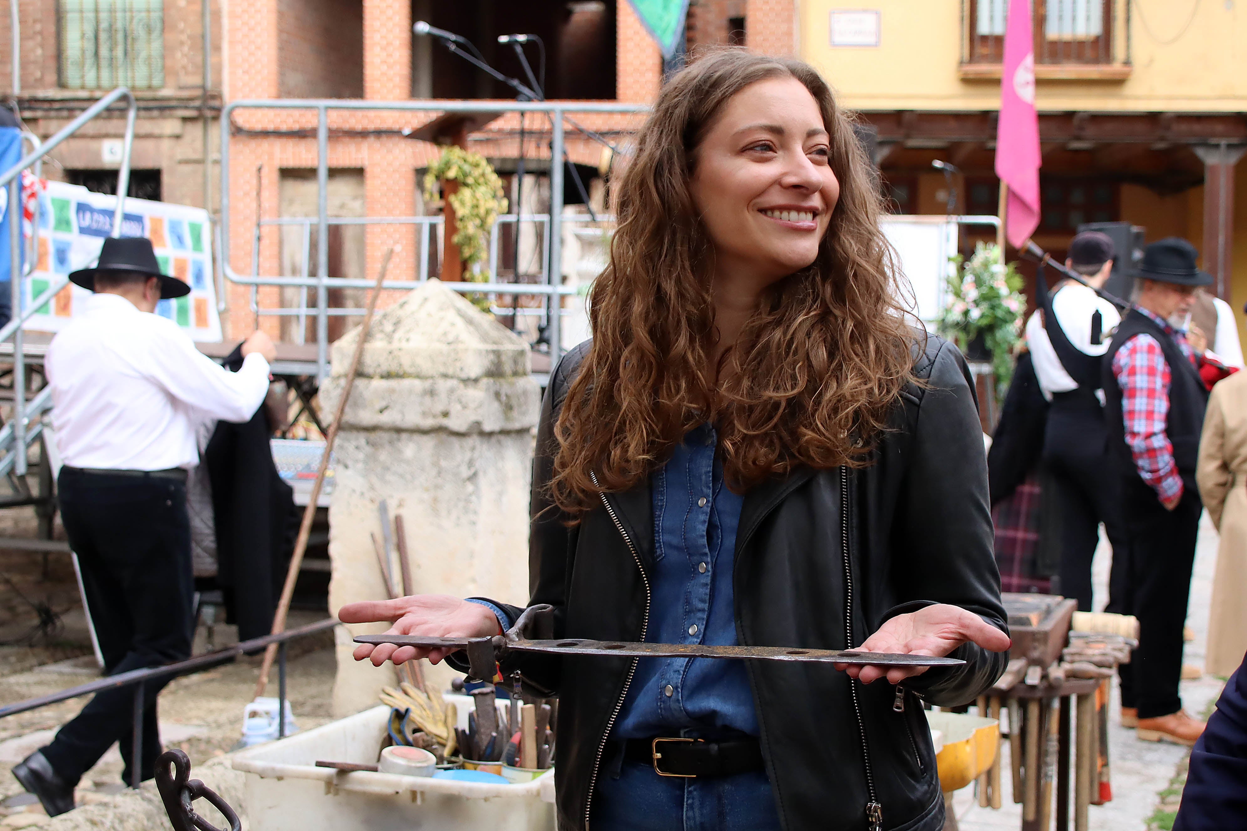 Ester Muñoz en una visita a romería de la Melonera de León.