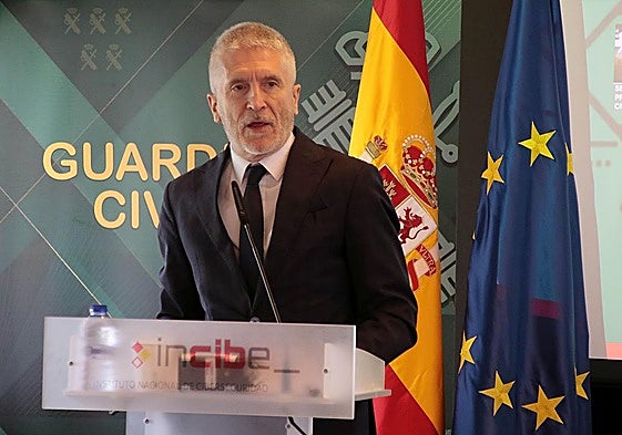 Grande-Marlaska responde a Ábalos en León: «La UCO investiga lo que tiene que investigar»