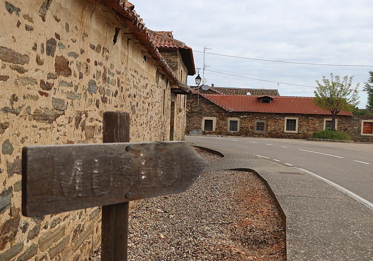 Cartel que indica el lugar donde se encuentra el museo.