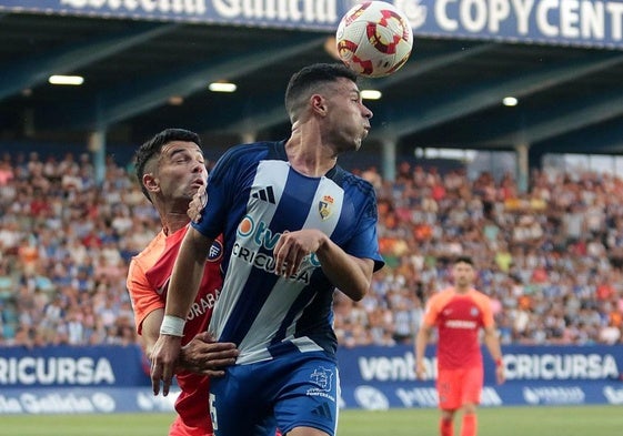 Bustos, en un partido con la Deportiva.