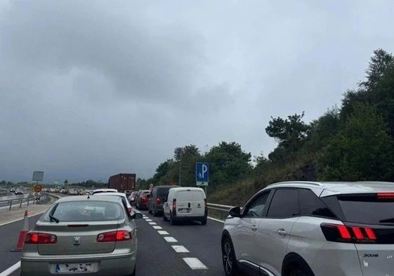 Atasco en la autopista este pasado domingo.