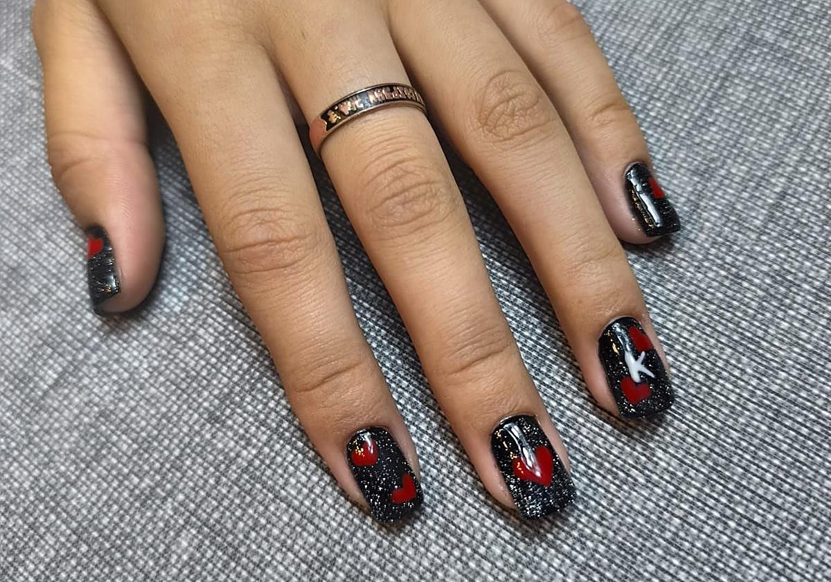 Imagen principal - Salón de uñas Oksana en Trobajo del Camino