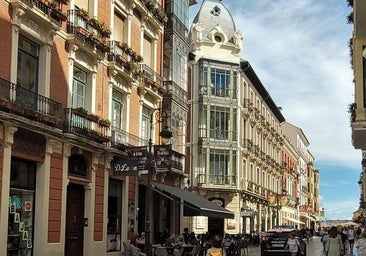 Entre 120.000 y 1.200.000 euros: el precio de vivir en la calle Ancha de León