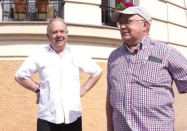 Representantes de la asociación vecinal de La Palomera.