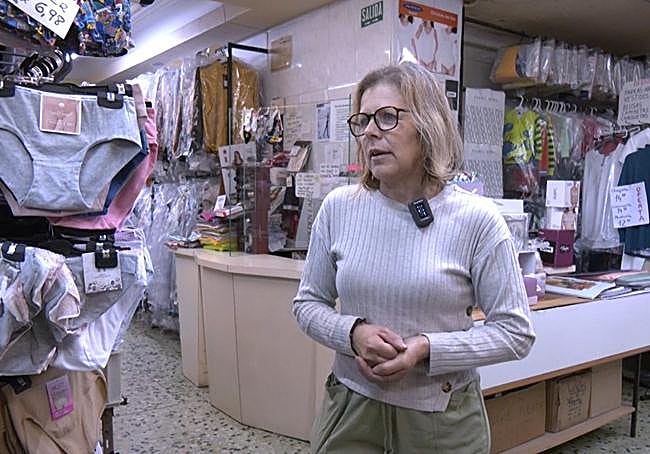 Rocío Medina, dependienta de ropa.