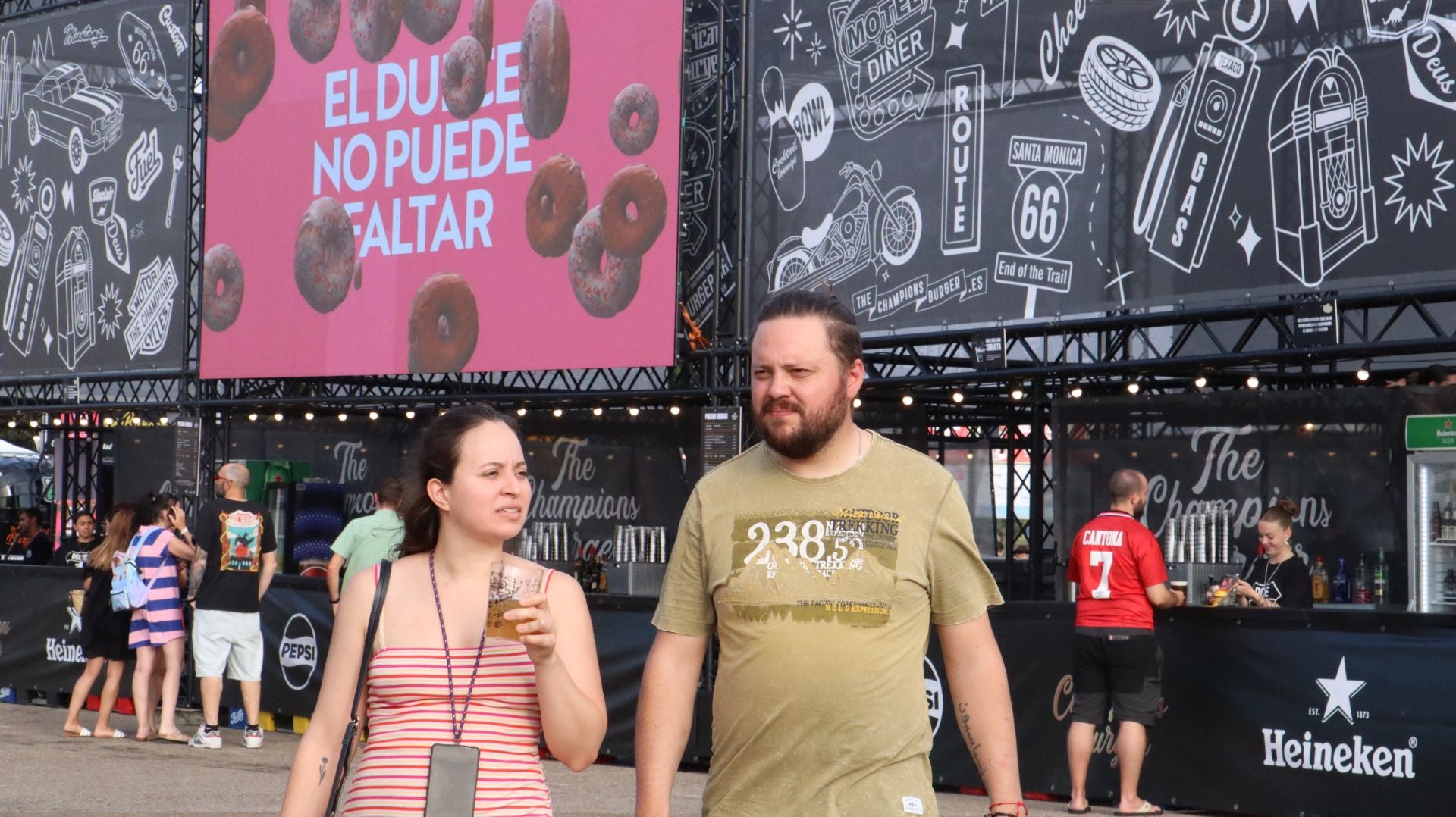 Así se ha vivido la inauguración de The Champions Burger en León
