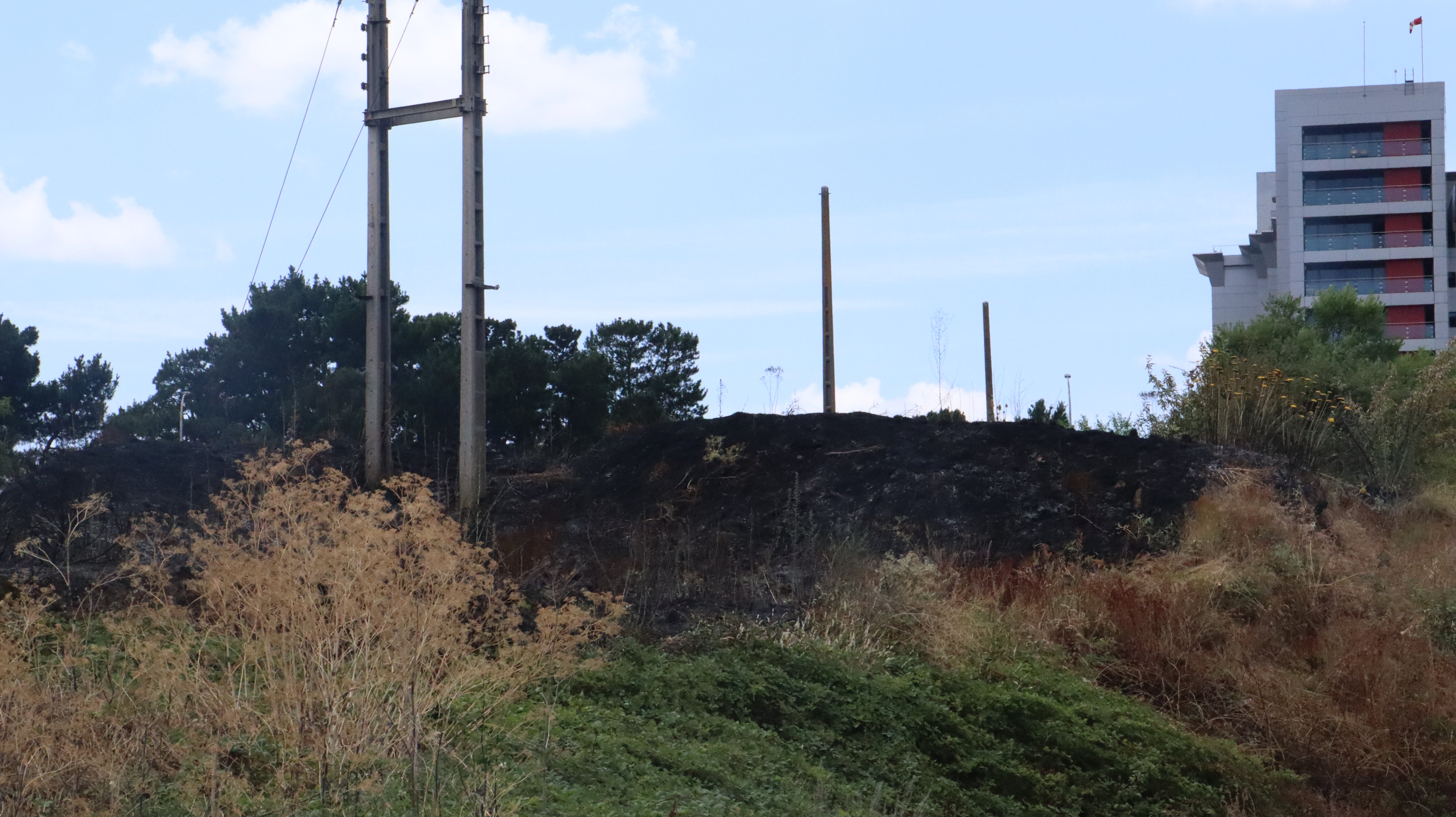 Así ha sido el incendio cercano al Hospital de León