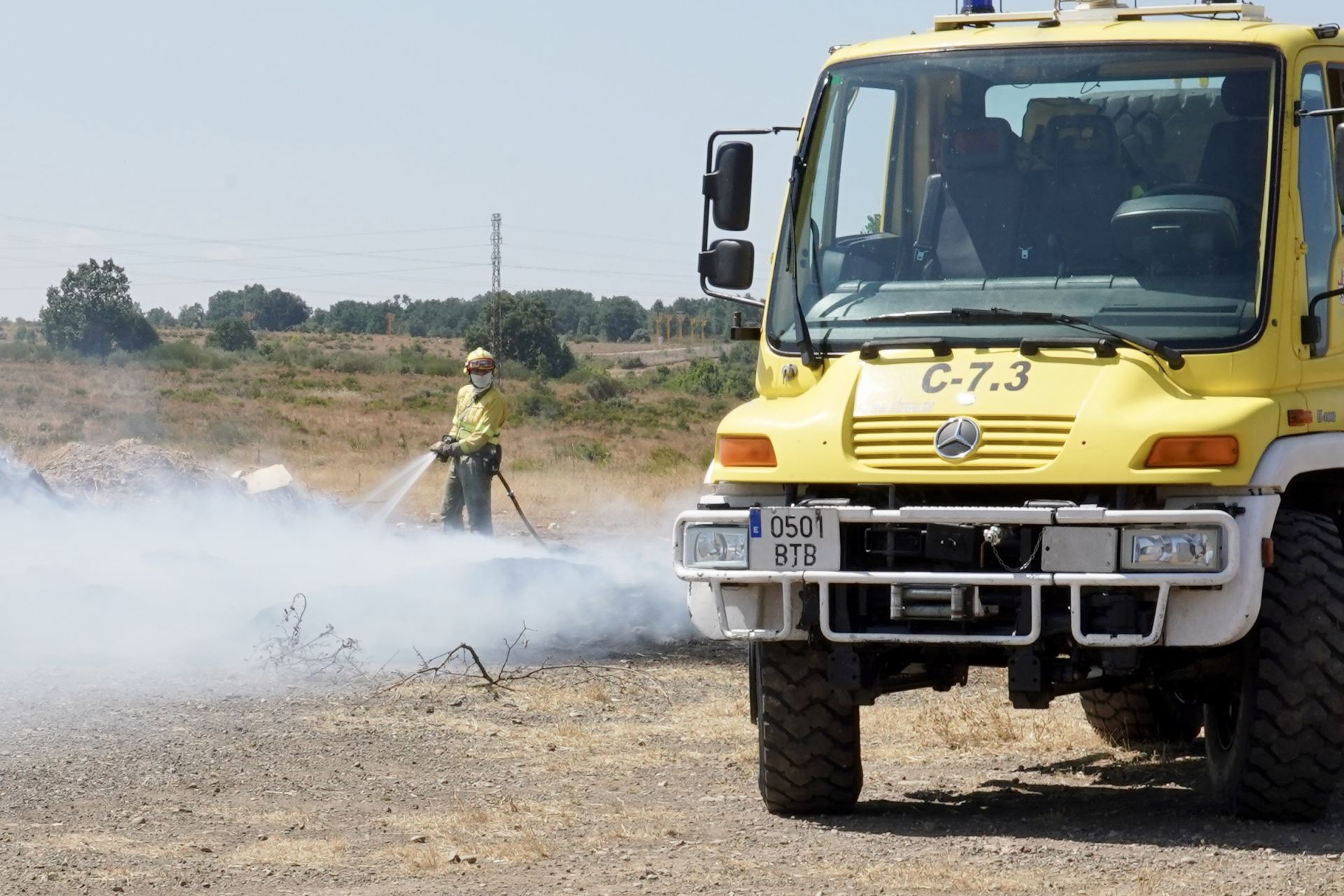 León vive dos incendios en media hora