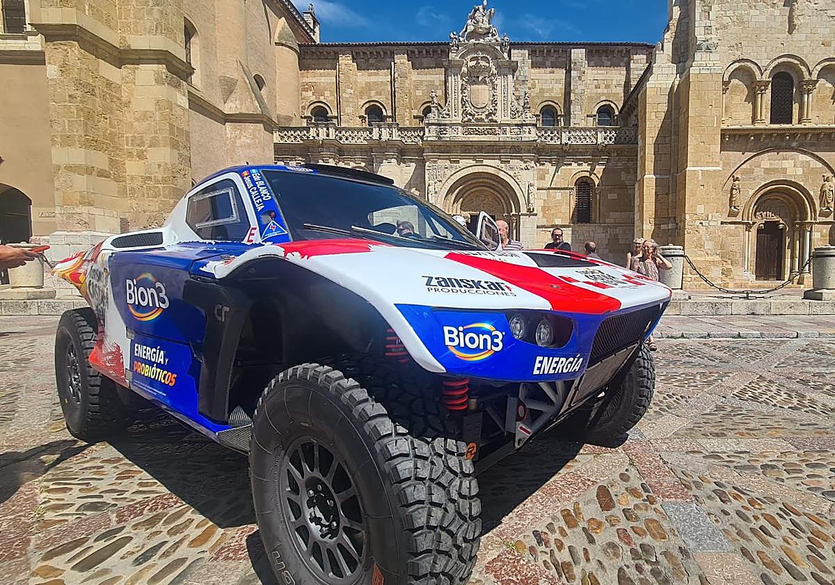 Así es el nuevo coche de Jesús Calleja para el Dakar 2026