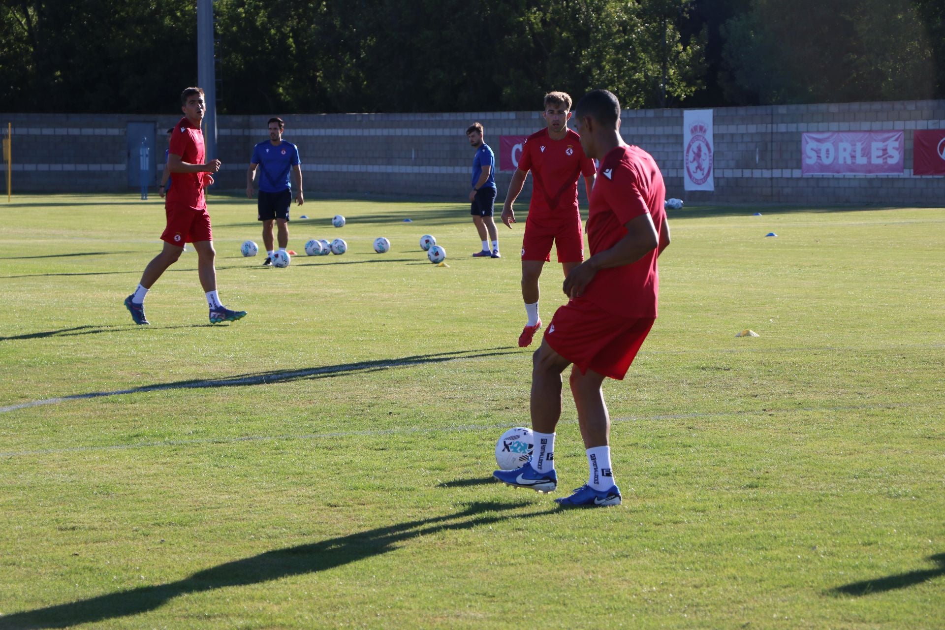 Las imágenes del entrenamiento de la Cultural y Deportiva Leonesa