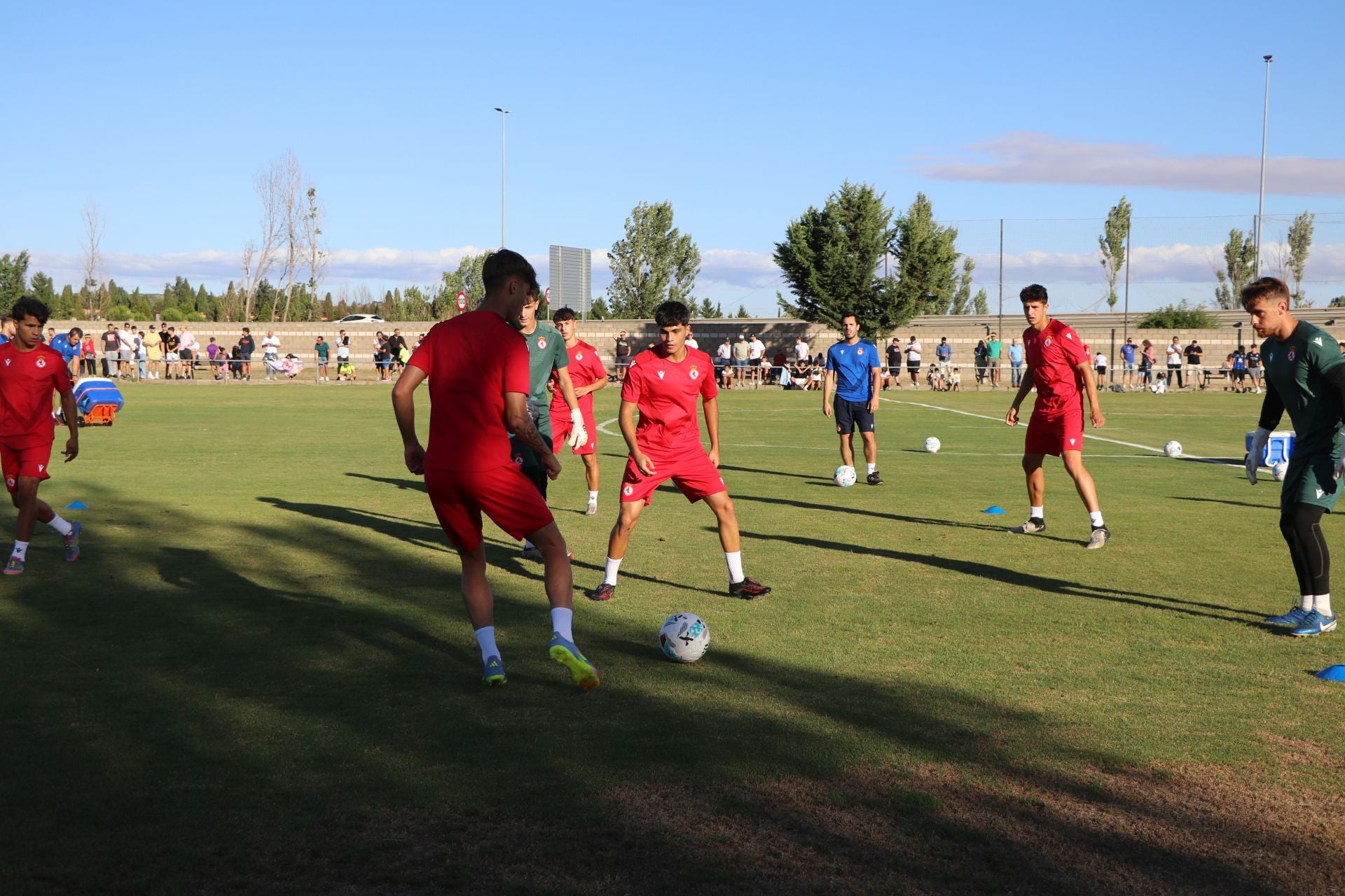 Las imágenes del entrenamiento de la Cultural y Deportiva Leonesa