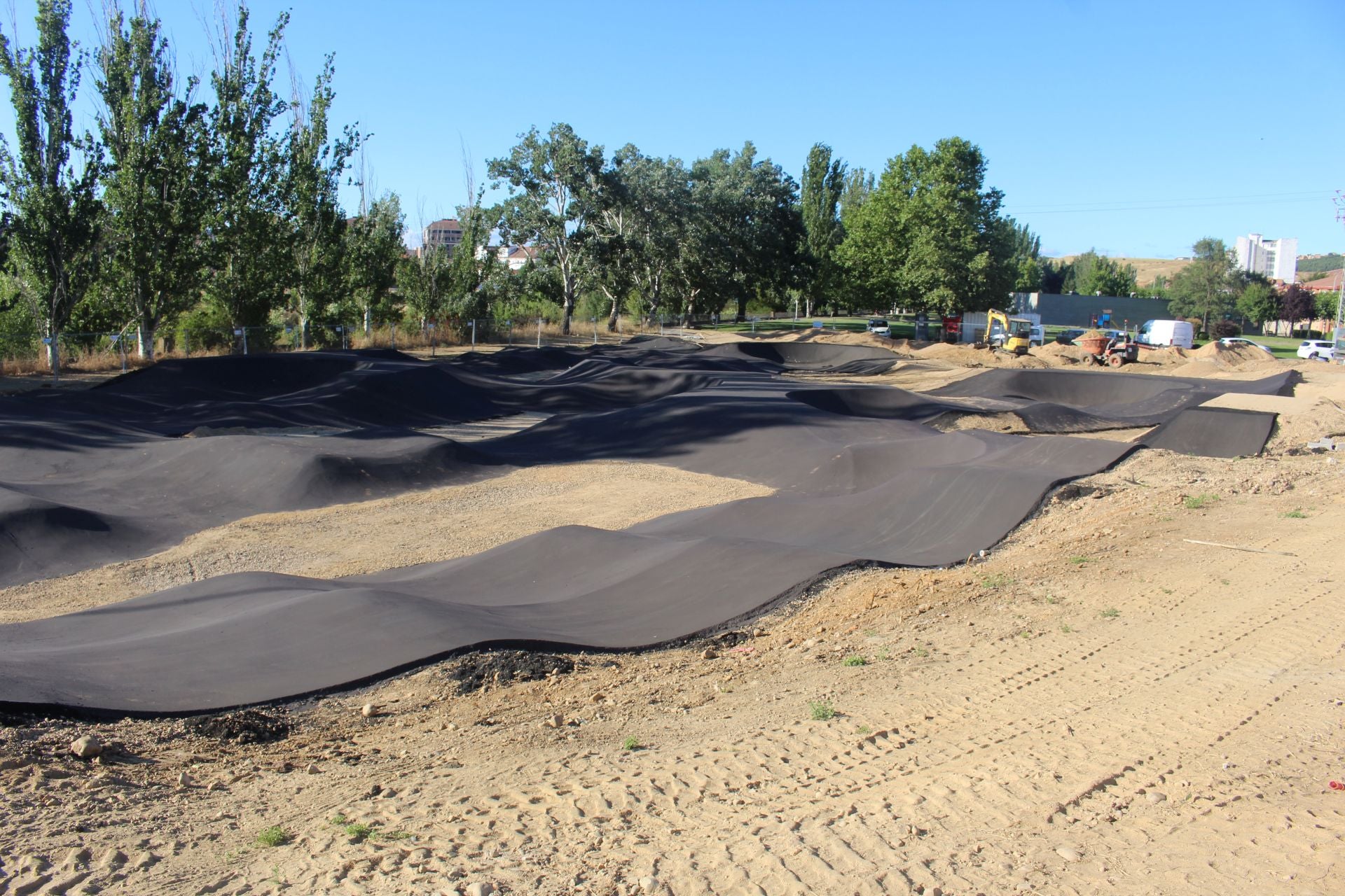 Las obras de la pista de &#039;pumptrack&#039; en Puente Castro