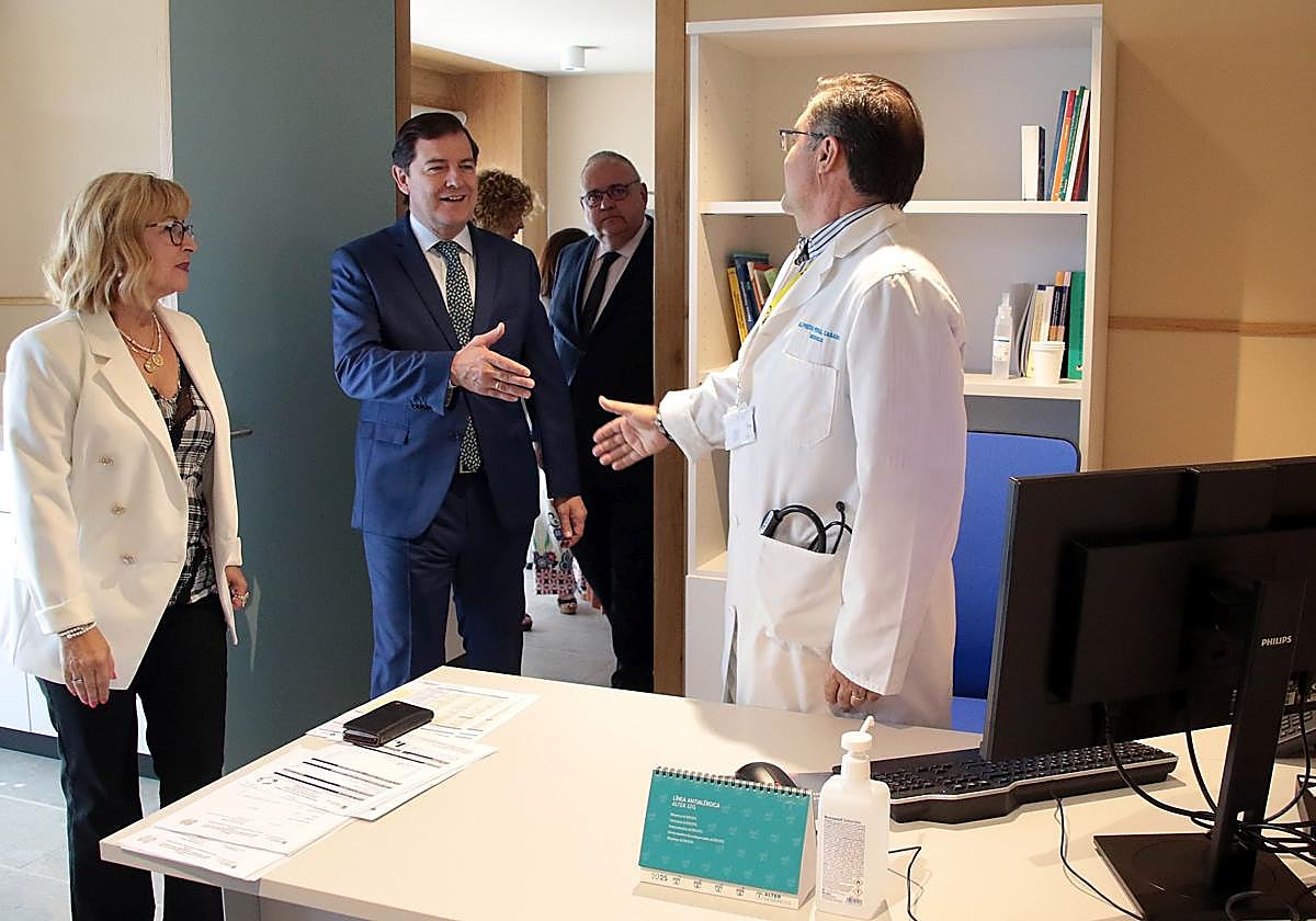 Visita de Fernández Mañueco al nuevo centro de salud de Pinilla.