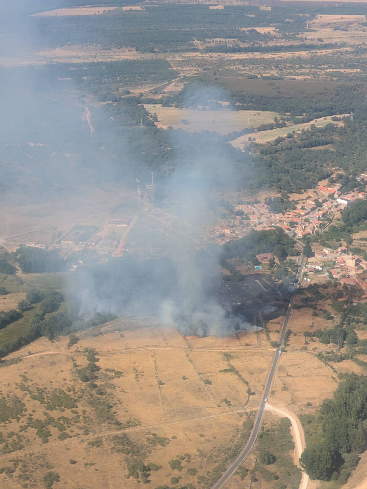 Así ha sido el incendio junto a Santa Colomba de Somoza