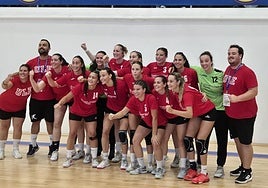 El equipo celebra el pase a la final en Covilha (portugal).