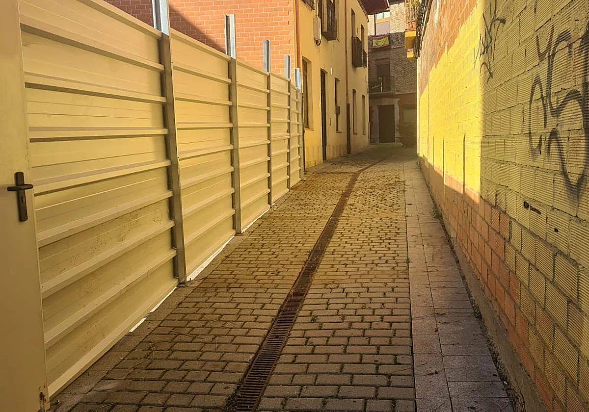 La calle Trastámara en una imagen de 2023.