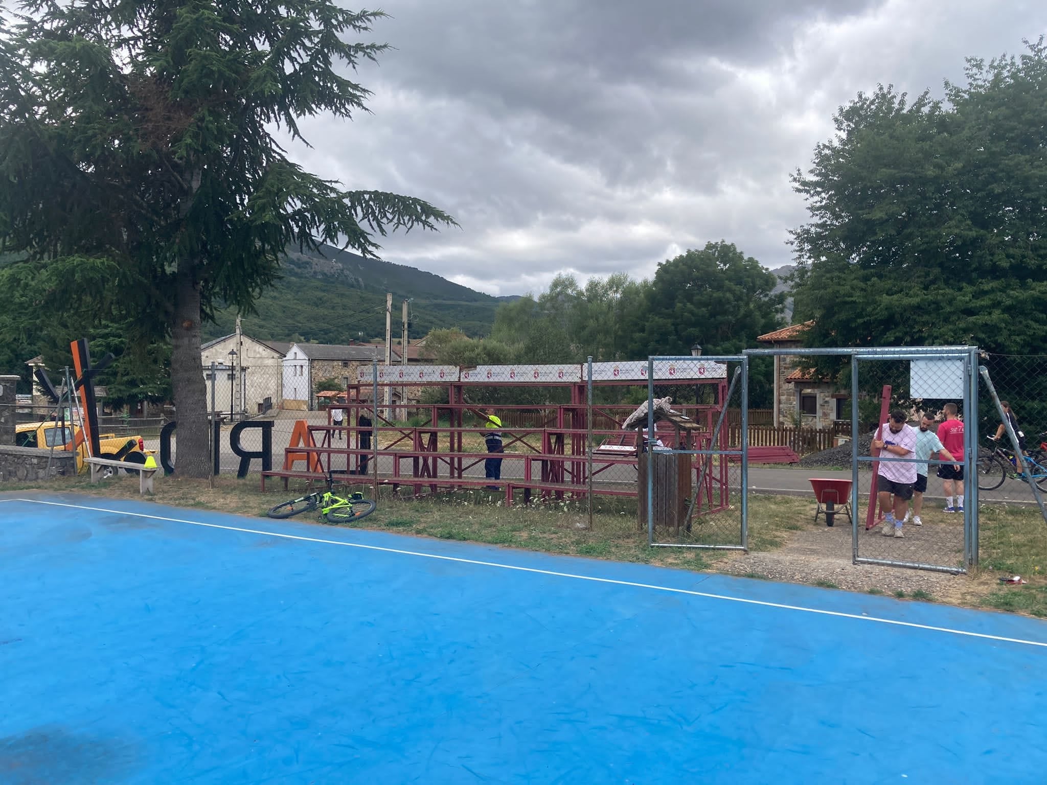 La pista de bolos en Lario.